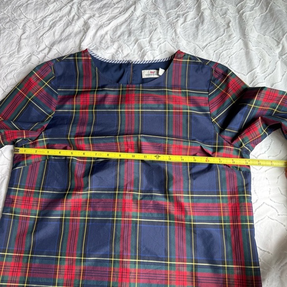 Vineyard Vines Plaid Shirt with Flared Ruffle Sleeves Navy Red Christmas Style - Picture 4 of 6